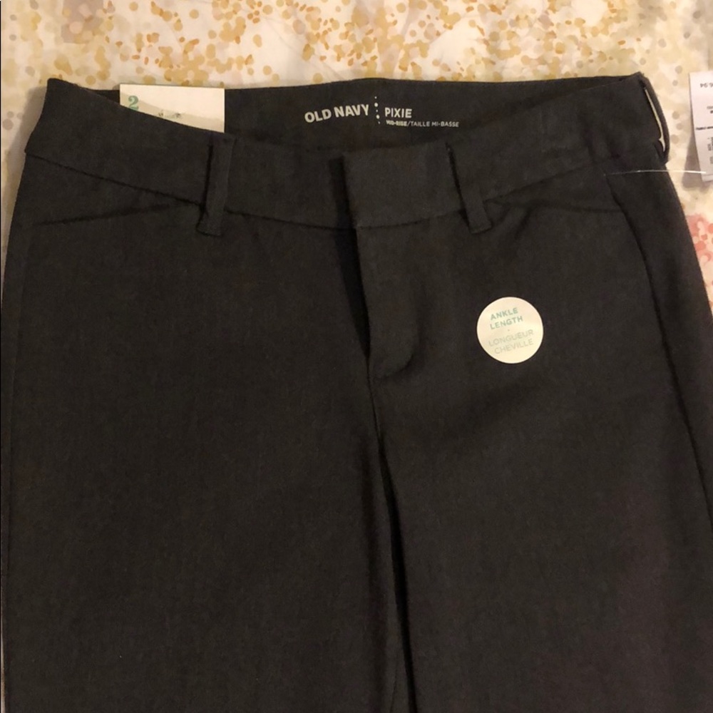 NWT Old Navy Pixie Ankle Length Pants